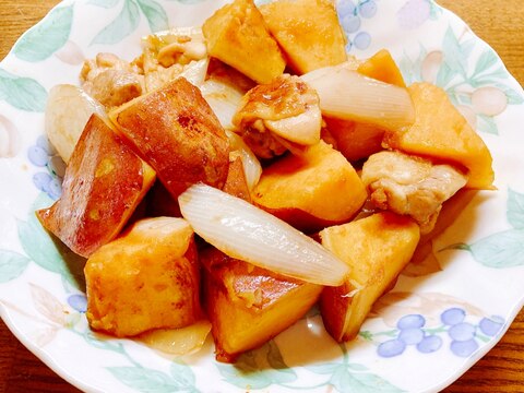 薩摩芋と鶏肉の甘辛大蒜炒め